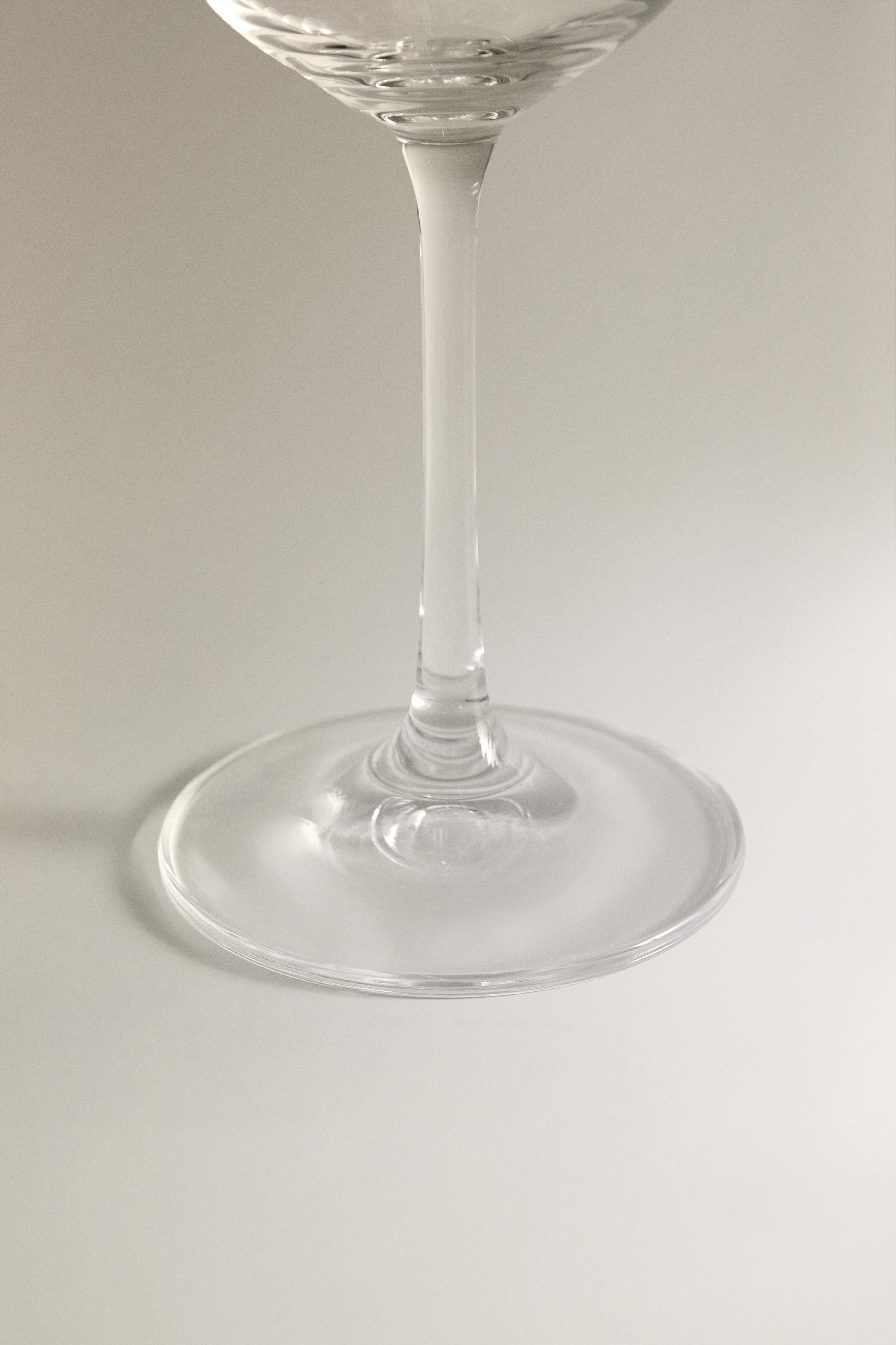 CRYSTALLINE GLASS WITH GOLD RIM